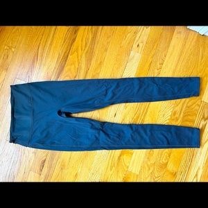 Fabletics Motion 465 Everywhere legging gray size small